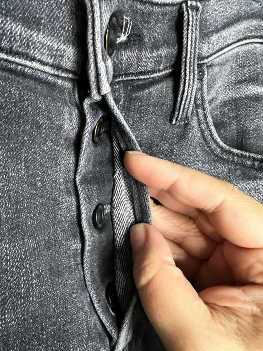 MOTHER Straight Leg Jeans in Washed Black